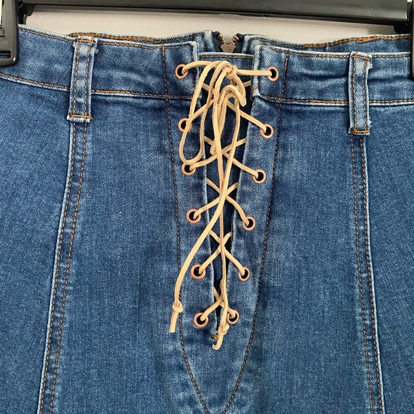 Jean Skirt with tie front - Picture 4 of 4